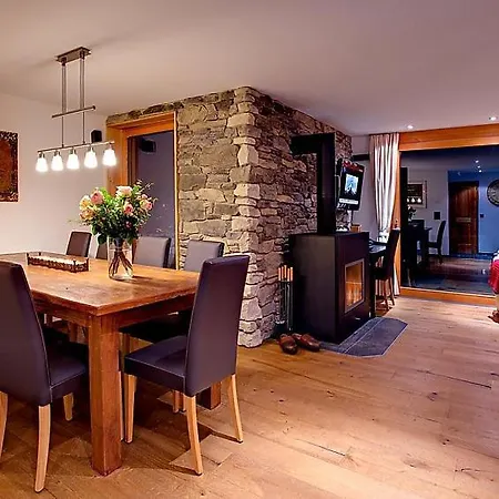 Sleeps 8